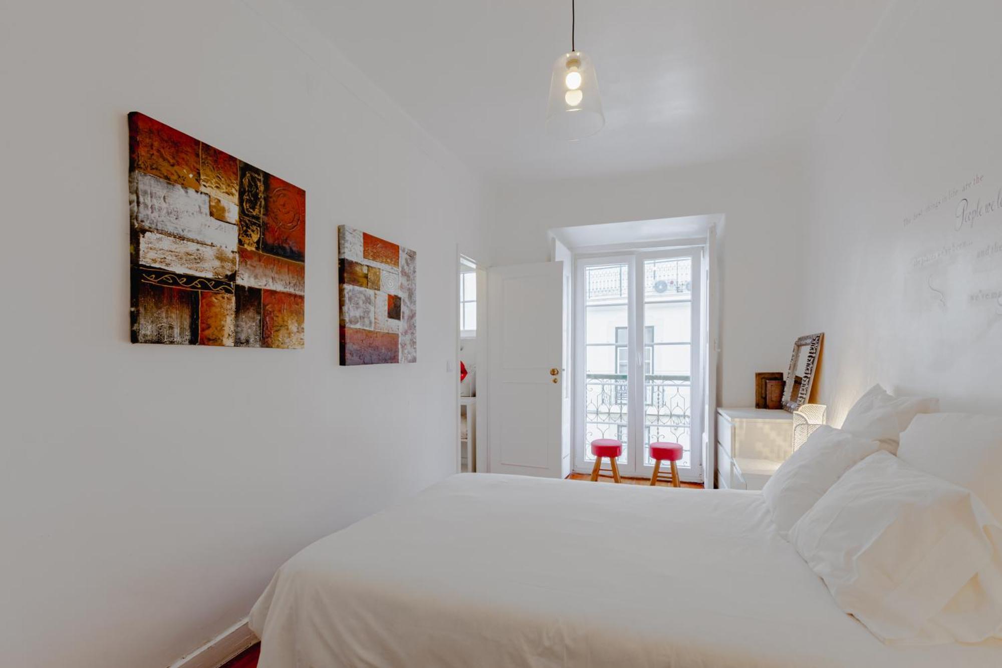 Visit Lisbon 4Fun - Anjos Apartment Bagian luar foto