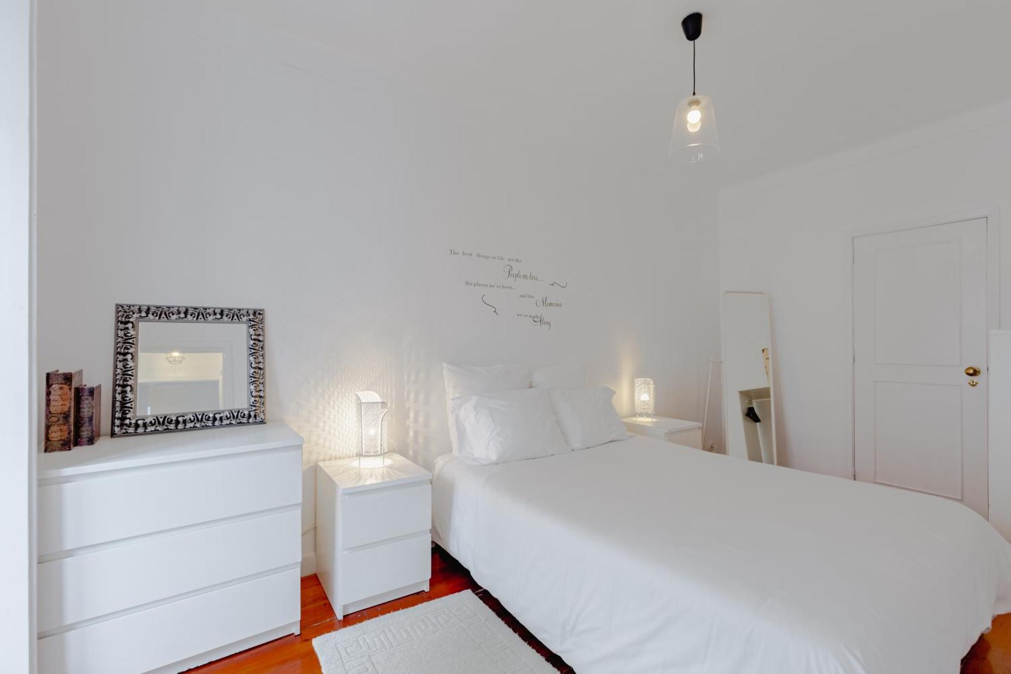 Visit Lisbon 4Fun - Anjos Apartment Bagian luar foto