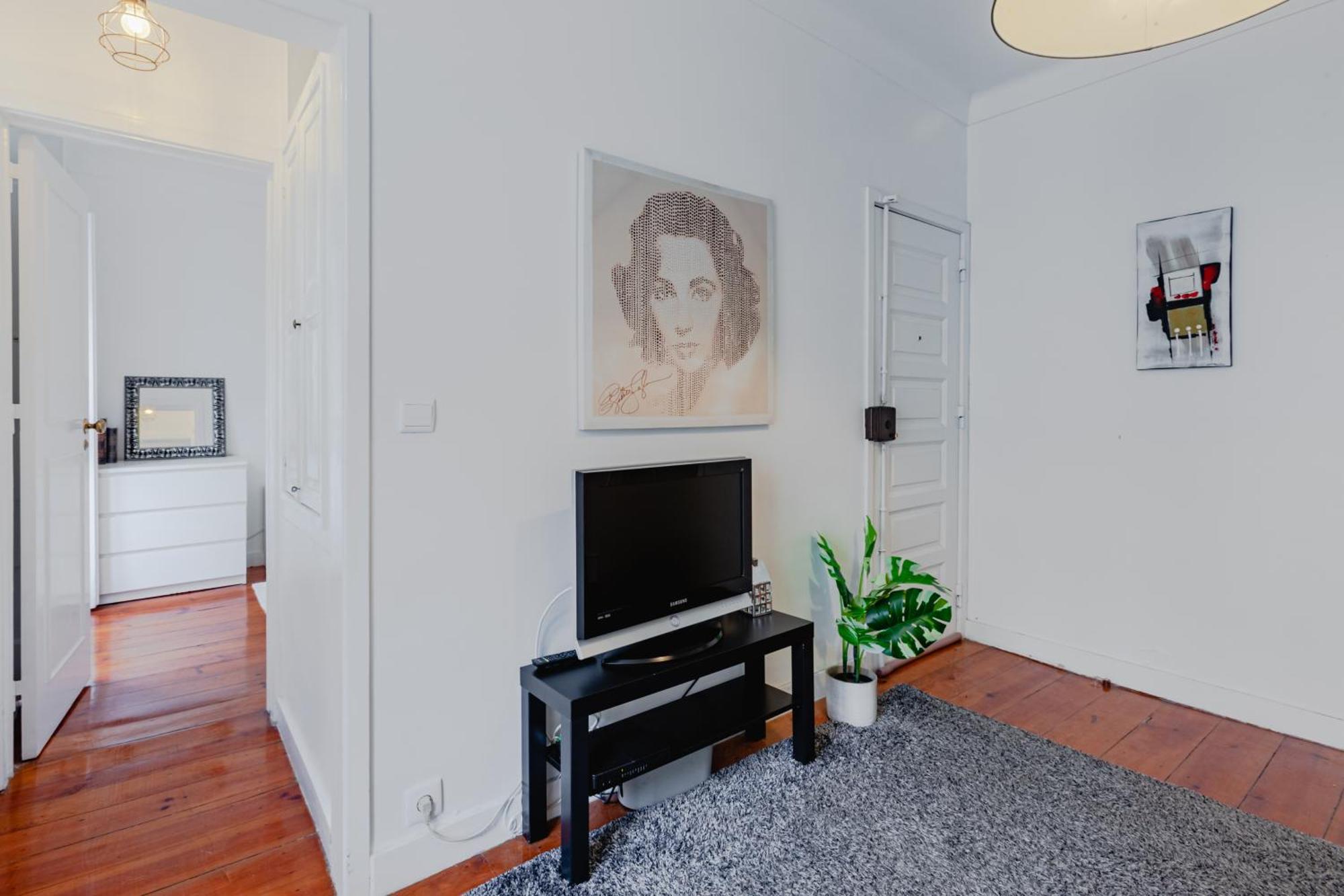 Visit Lisbon 4Fun - Anjos Apartment Bagian luar foto