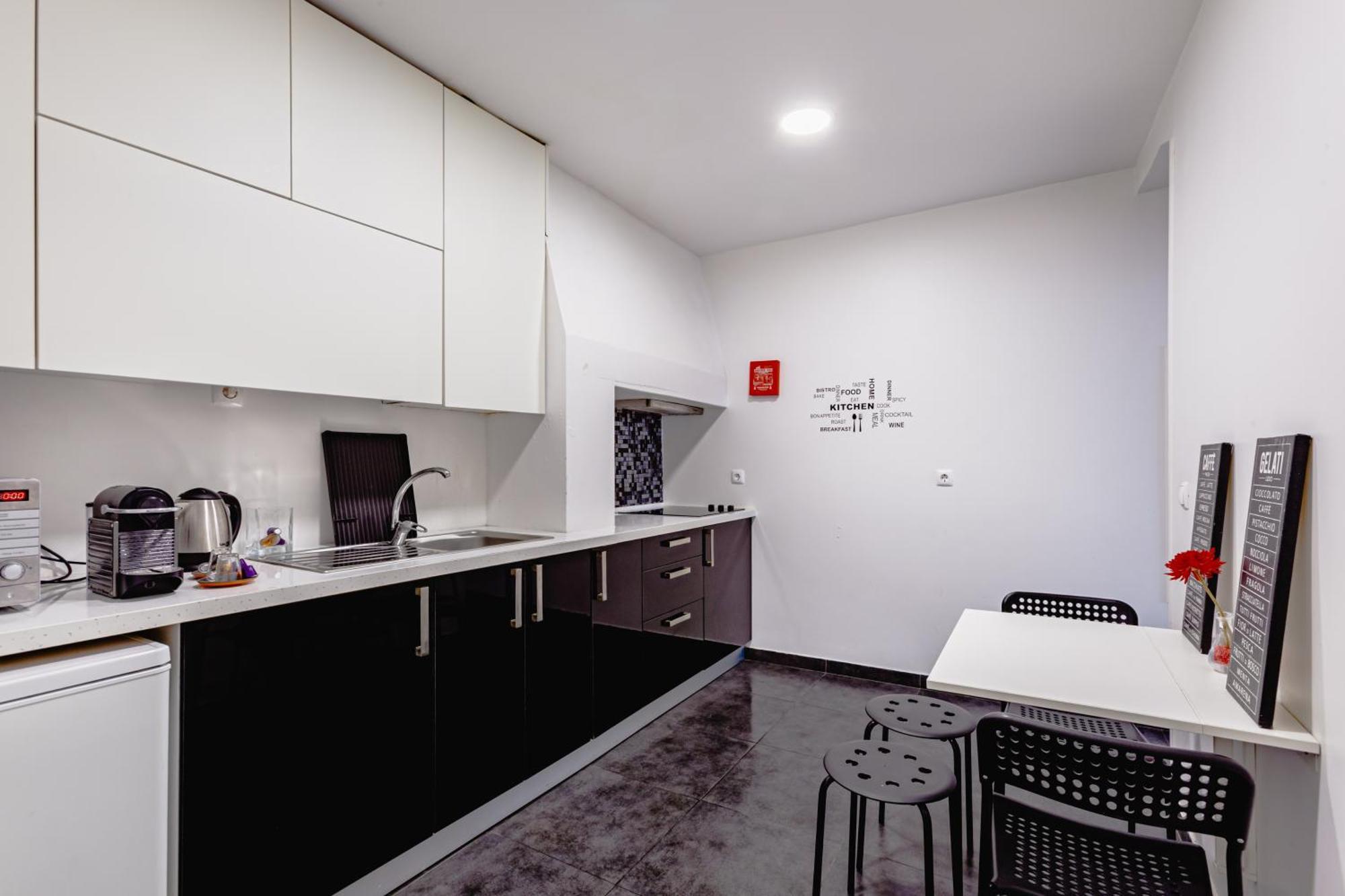 Visit Lisbon 4Fun - Anjos Apartment Bagian luar foto